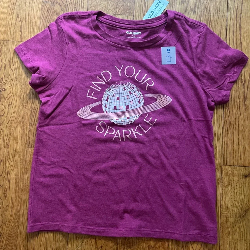 Old Navy Gray Graphic Tees - Picture 5 of 12